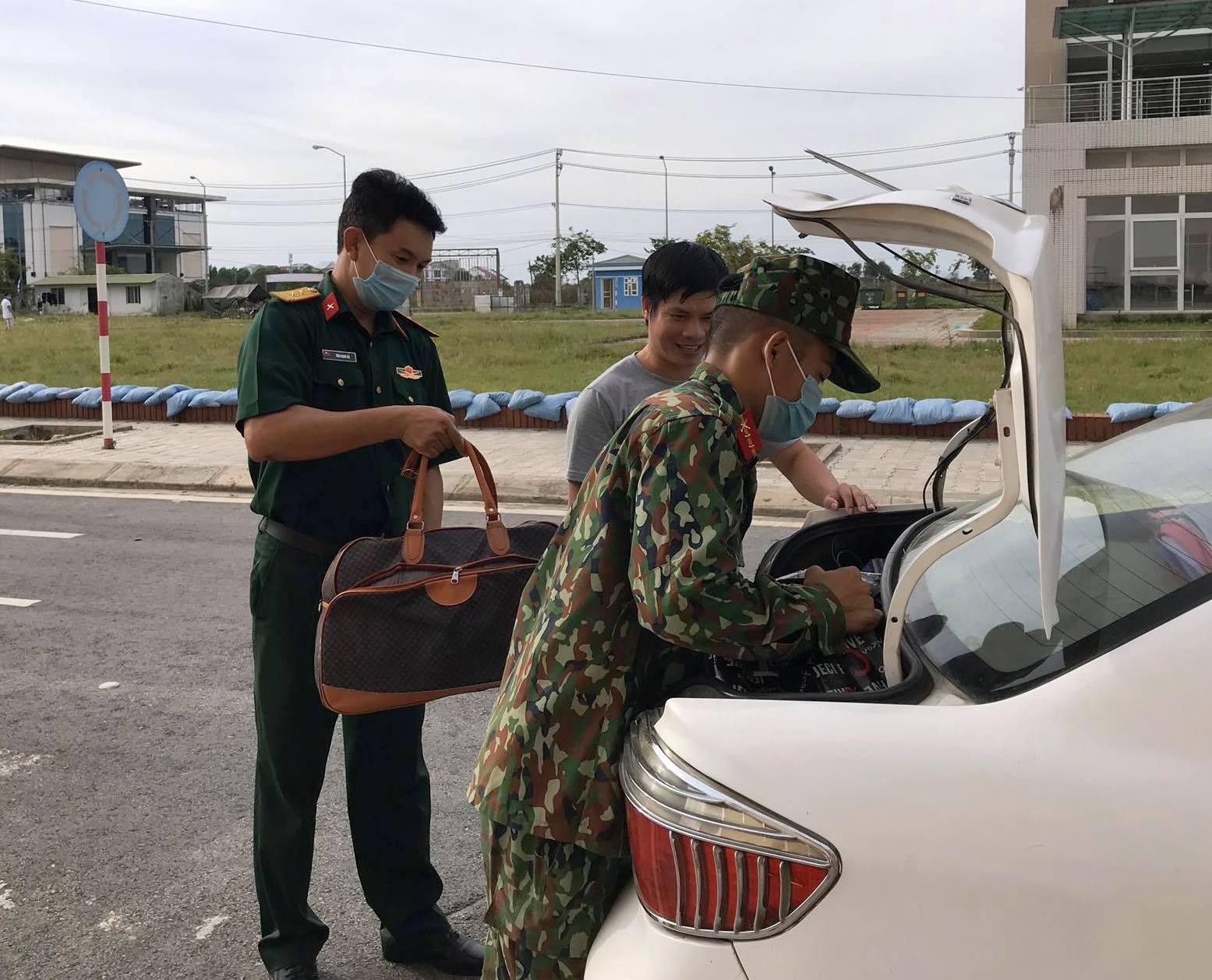 Họ vẫn ở đó