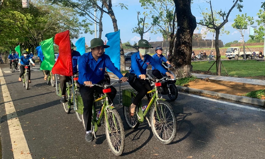 Cung cấp thông tin cho đội ngũ báo cáo viên các cấp của Đoàn