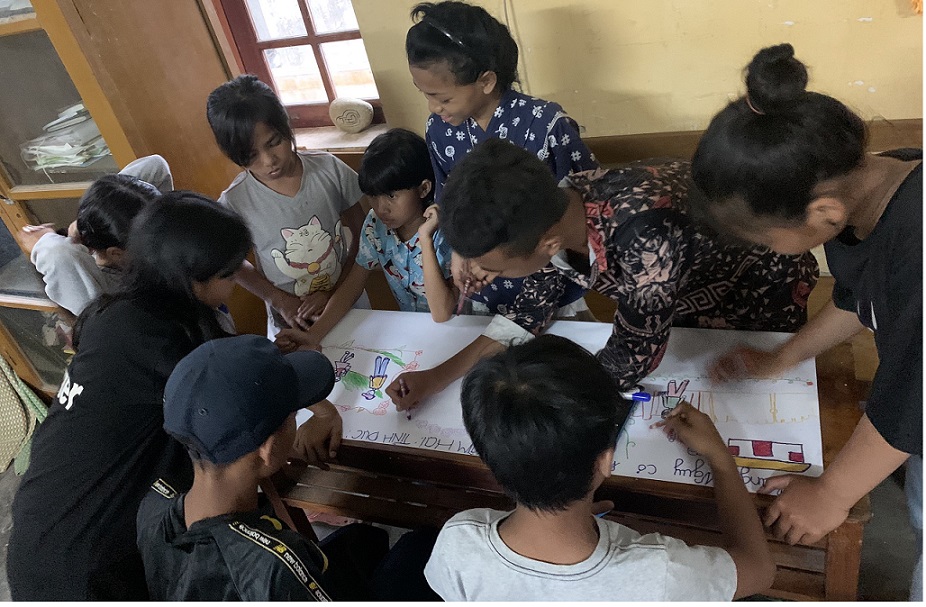 Trang bị kỹ năng an toàn cho 100 trẻ em A Lưới