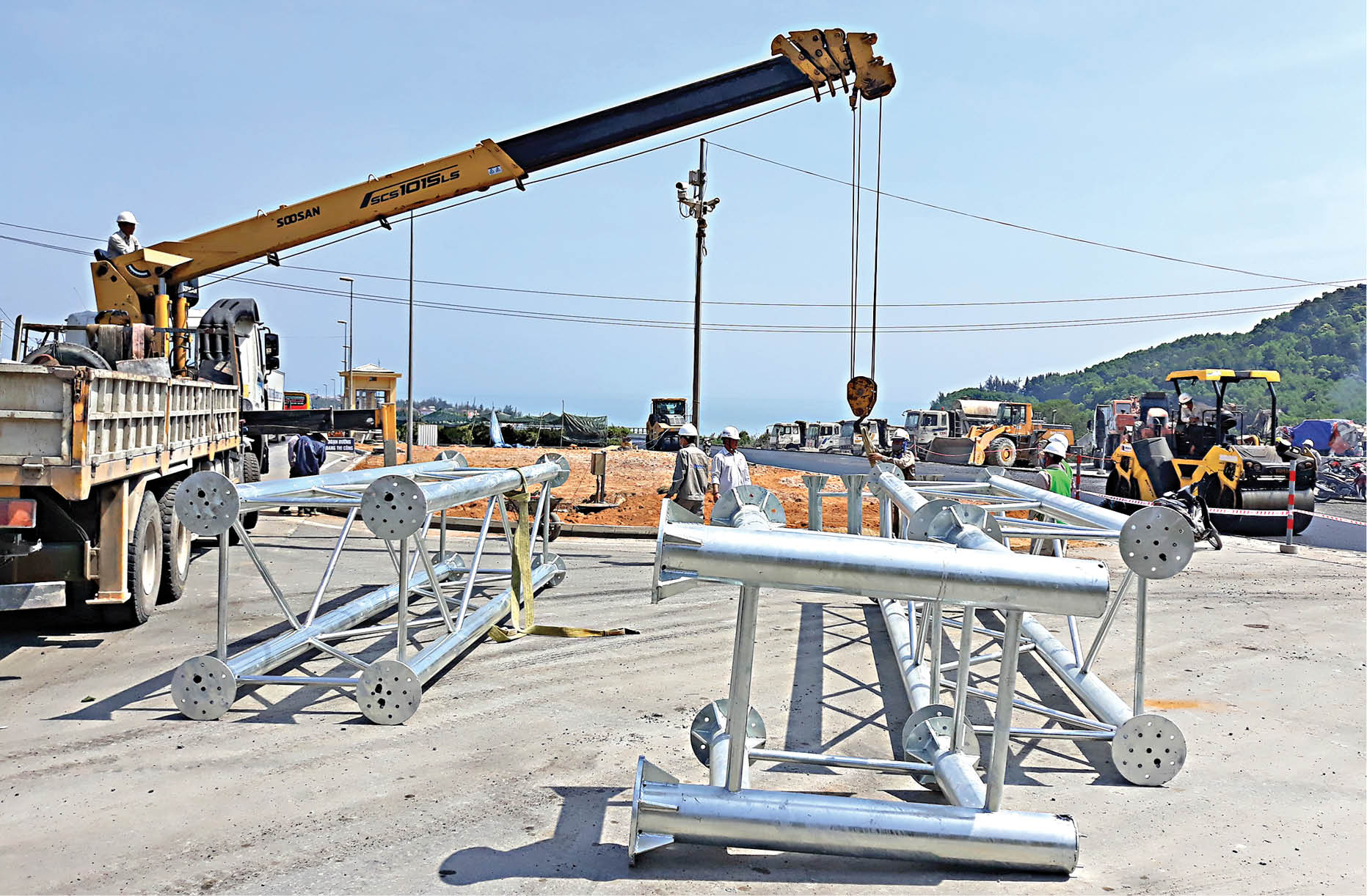 Hầm đường bộ Hải Vân 2 Phấn đấu về đích sớm