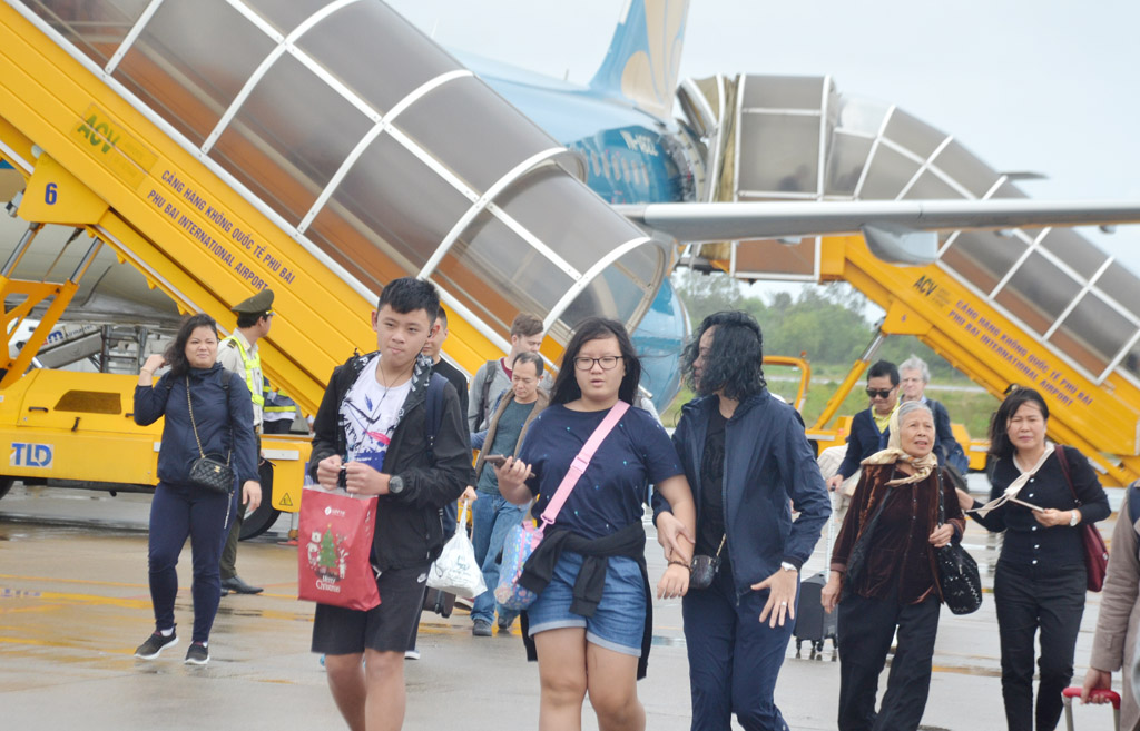 Tìm cách gỡ khó dịch vụ vận chuyển đến Huế