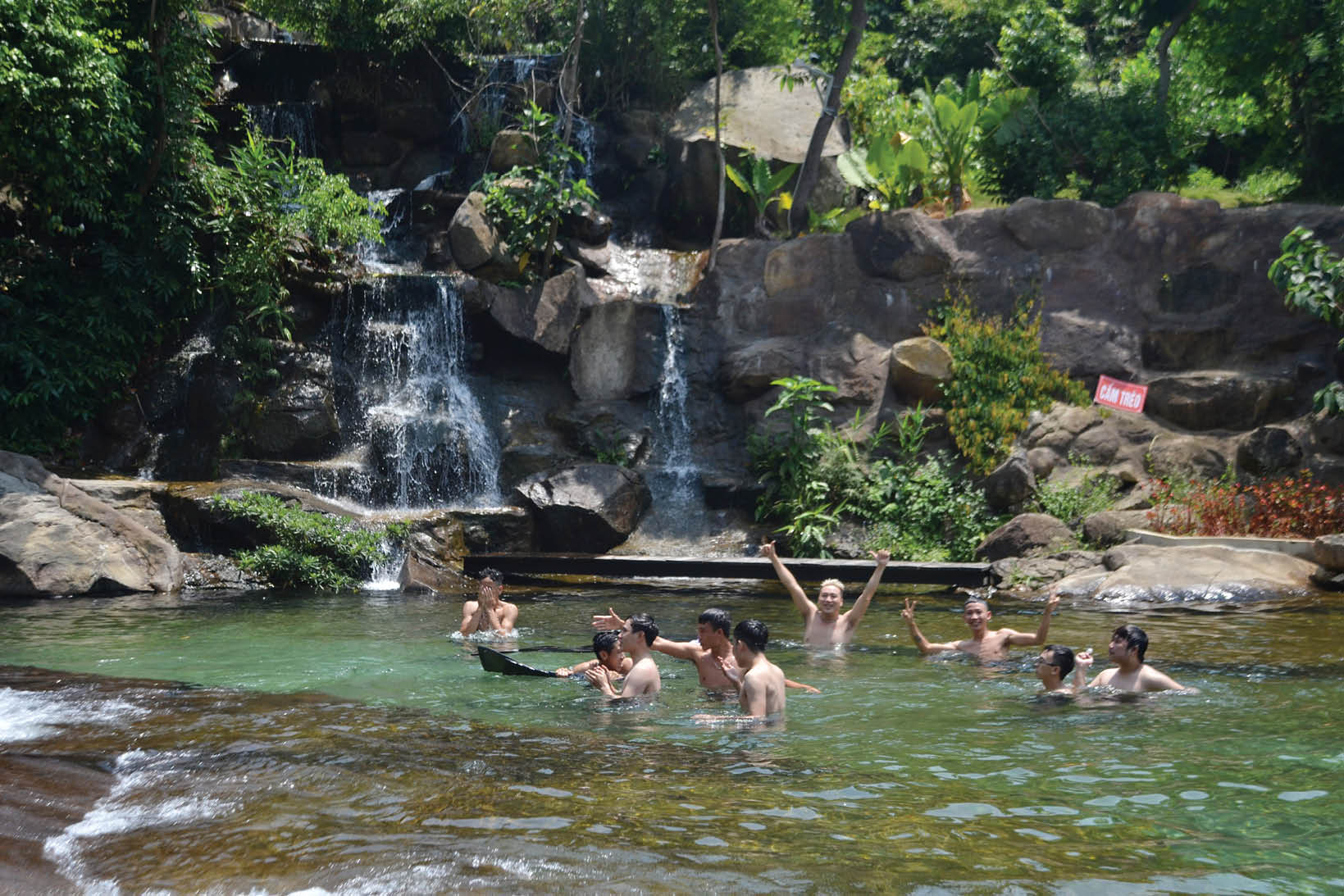 Thêm tour, thêm cơ hội thu hút khách