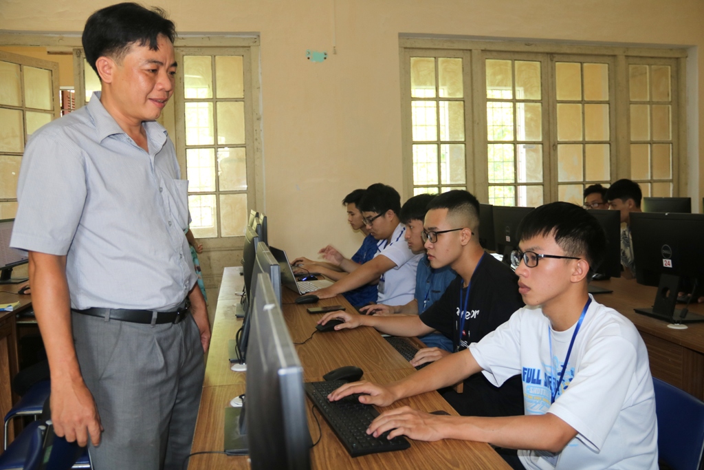 Cung cấp hàng chục ngàn nhân lực công nghệ thông tin chất lượng cao trên toàn quốc