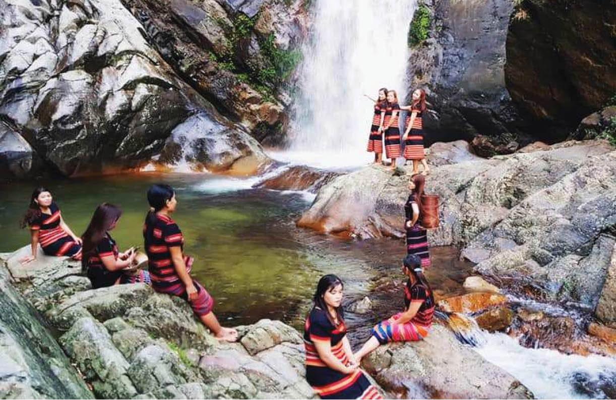 A nor hút khách gần, xa