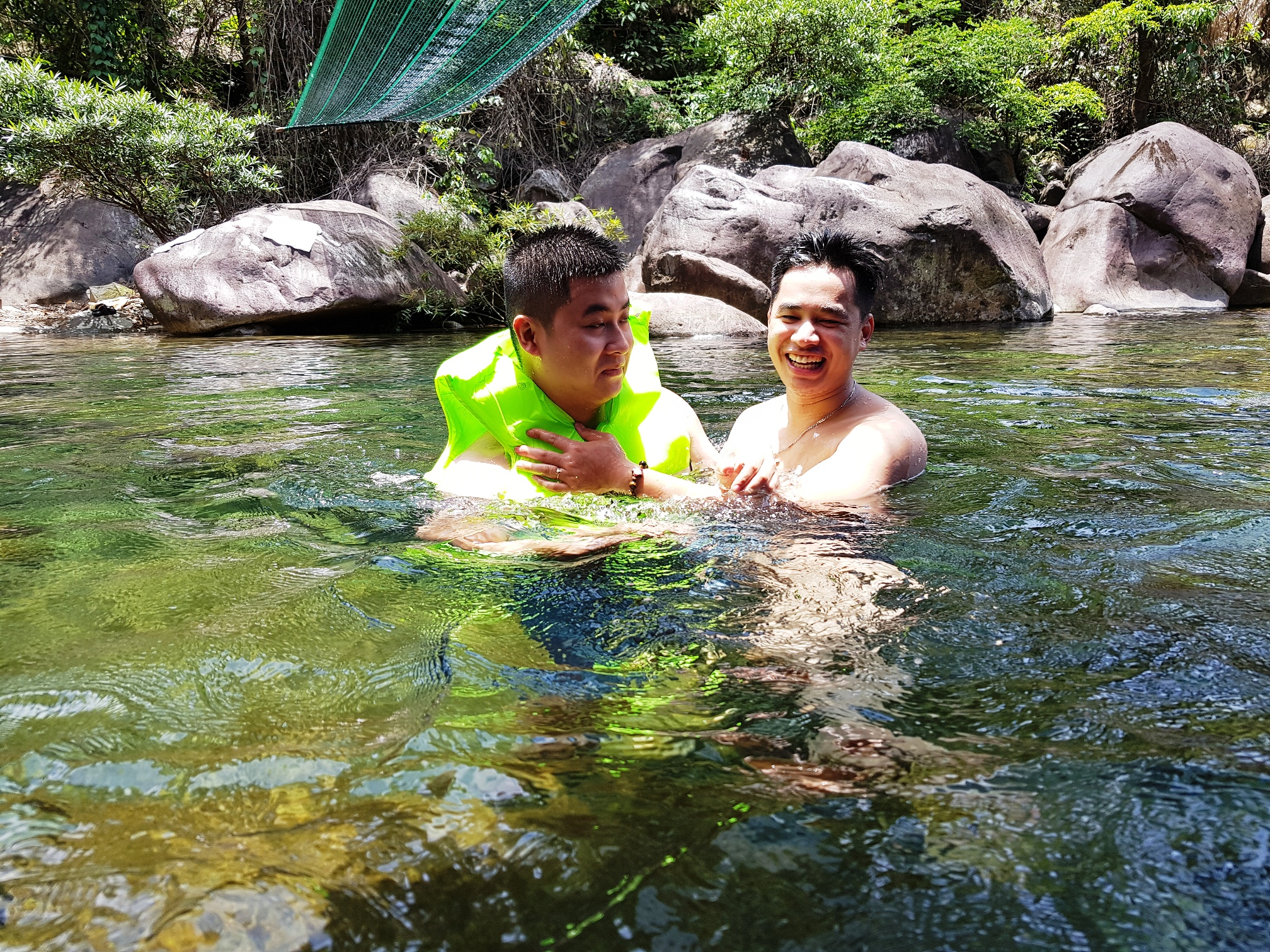 Du lịch Thủy Yên Trải nghiệm lòng hồ và suối thác hoang sơ