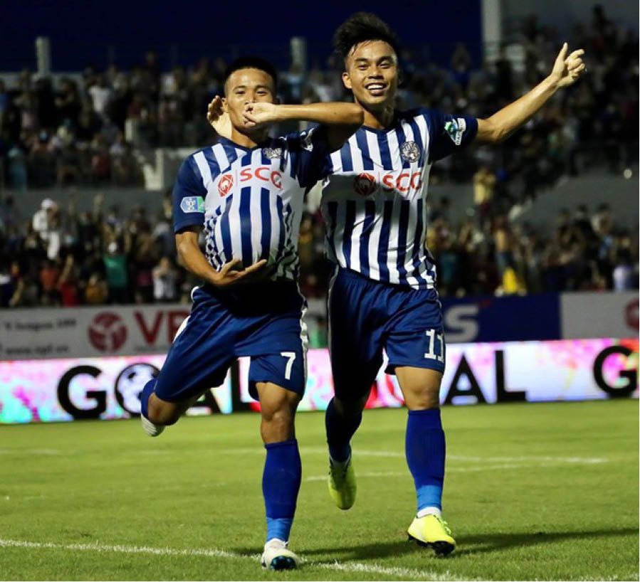 Ra ngõ gặp ngay nắng hè