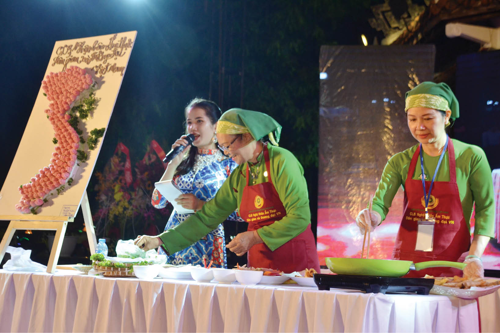 Ẩm thực là “điểm sáng” mới của du lịch Huế