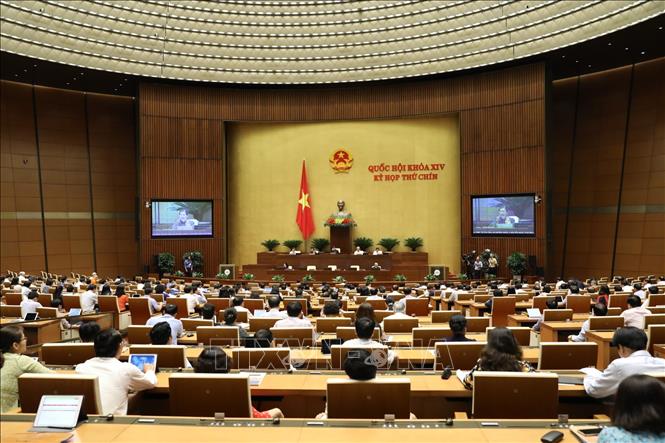 Kỳ họp thứ 9, Quốc hội khóa XIV Thảo luận về kinh tế - xã hội và ngân sách nhà nước