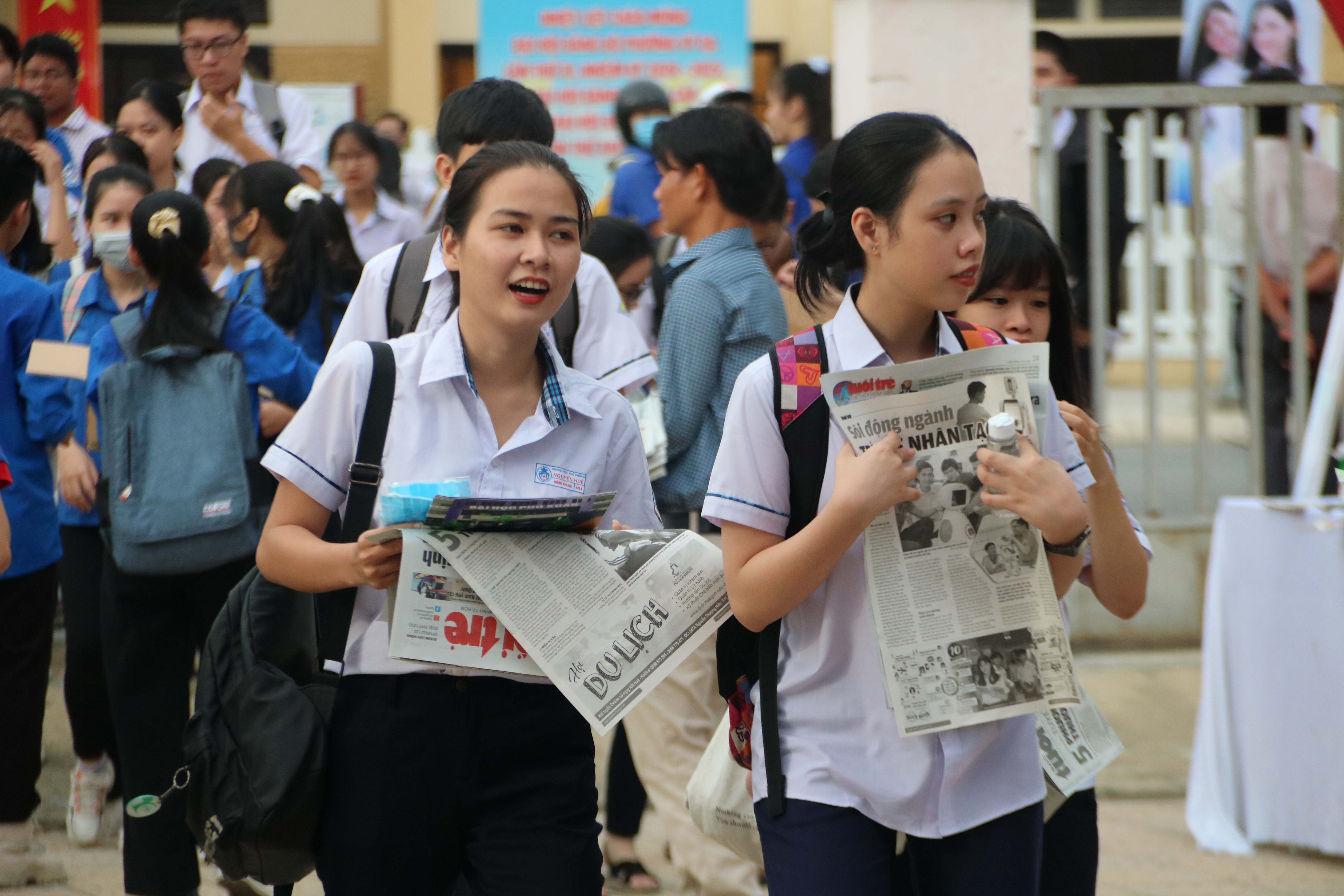 Gần 5 000 học sinh tham gia chương trình tư vấn tuyển sinh - hướng nghiệp