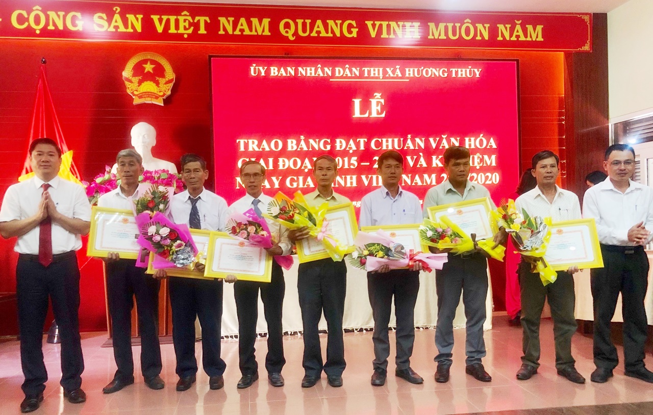 TX Hương Thủy 100 xã, phường đăng ký đạt chuẩn văn hóa nông thôn mới  văn minh đô thị