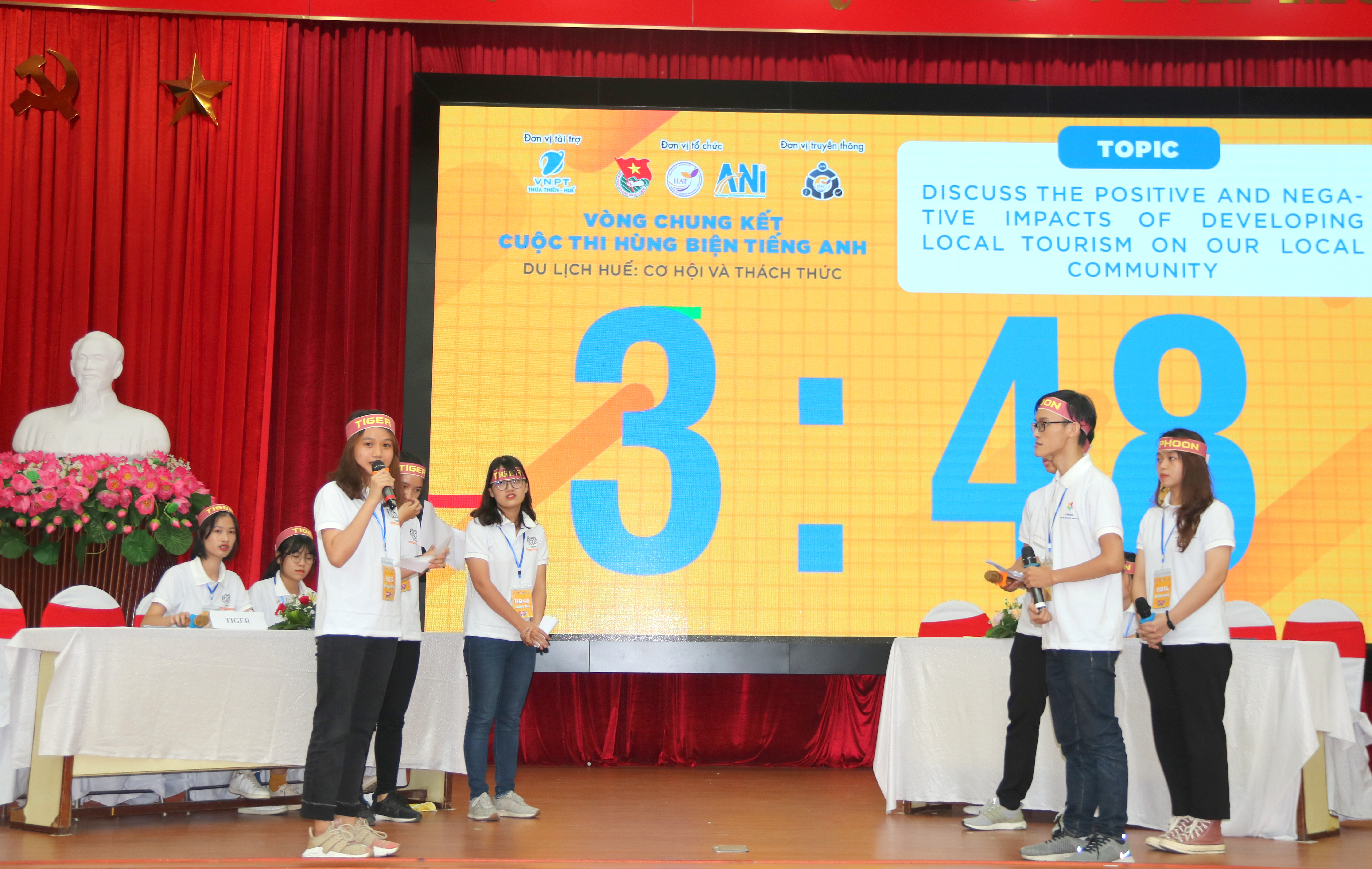 Du lịch Huế trở thành chủ đề hùng biện tiếng Anh của sinh viên