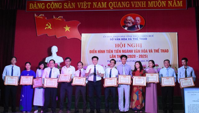 Tuyên dương 40 điển hình tiên tiến trong lĩnh vực văn hóa và thể thao