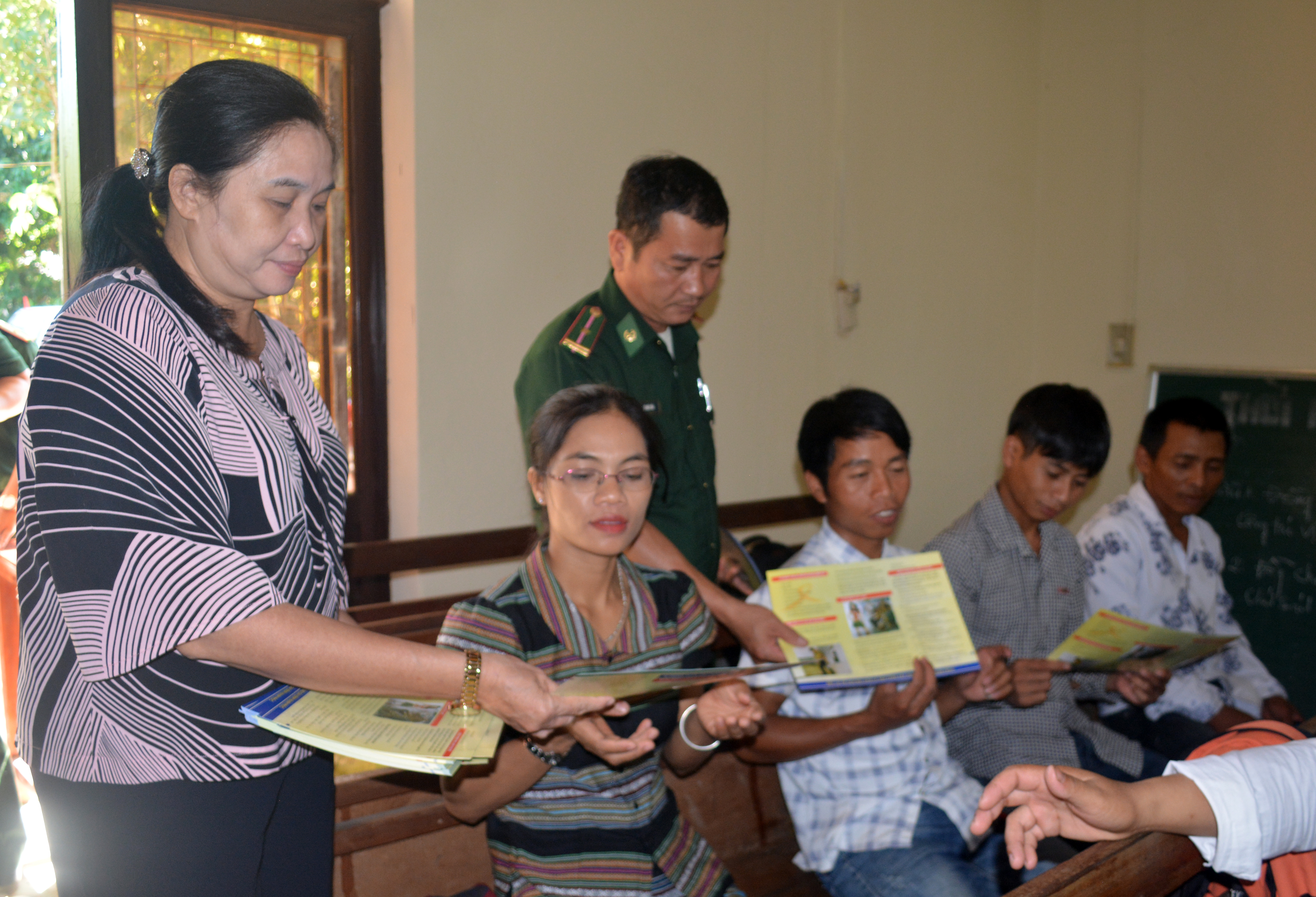 Tuyên truyền phòng, chống ma túy và tội phạm mua bán người