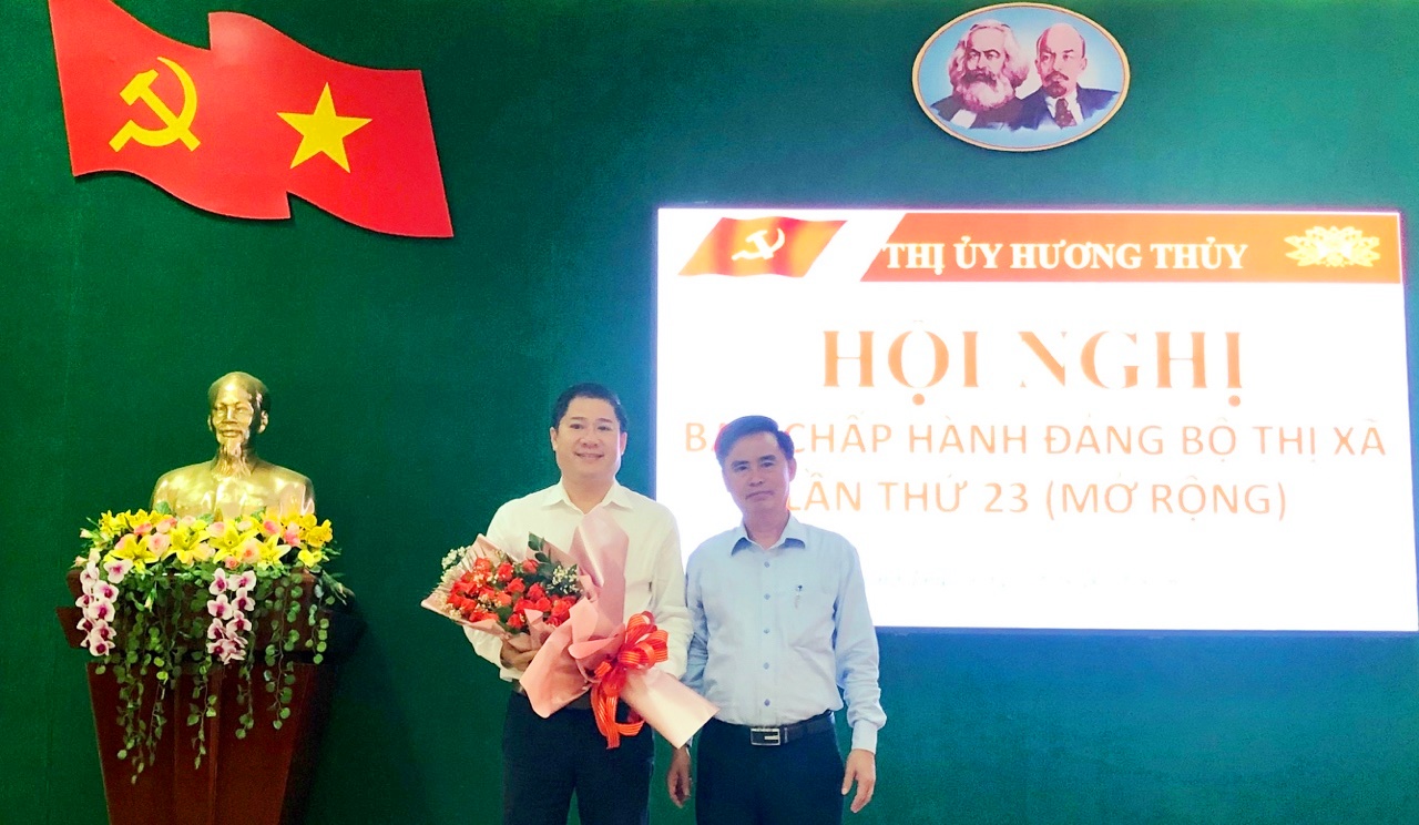 Hương Thủy thực hiện quy trình công tác cán bộ chủ chốt