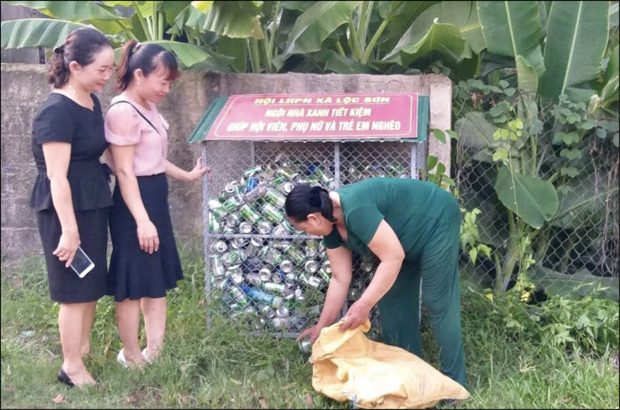 Phụ nữ Lộc Sơn với mô hình giúp đỡ hội viên