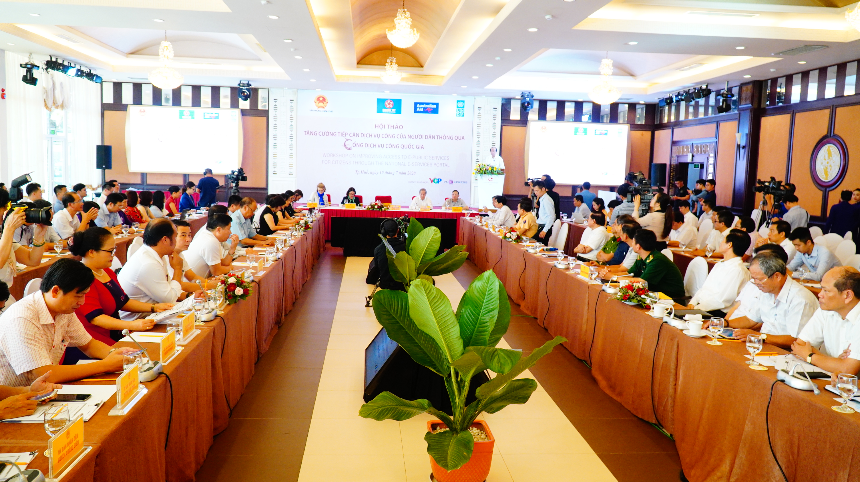 Tạo “hứng thú” cho người dân, doanh nghiệp tiếp cận dịch vụ công trực tuyến