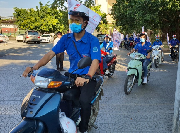 Xây dựng văn hóa giao thông trong thanh niên