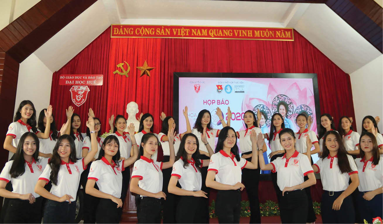 Tìm hoa khôi gắn với vẻ đẹp tri thức