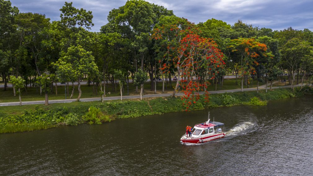 Luyện tập cứu hộ, cứu nạn dưới nước