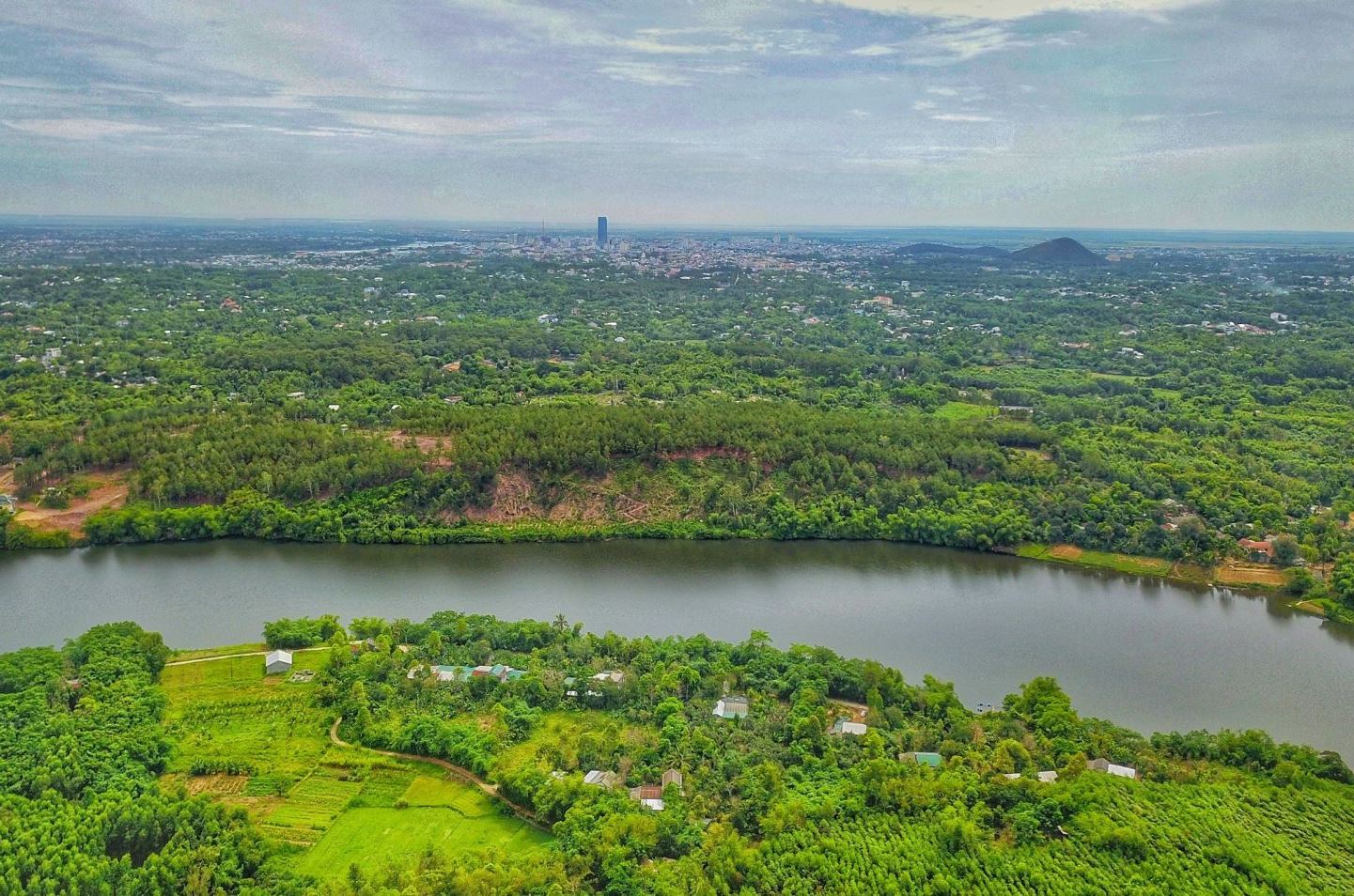 Vong Canh Hill - community park and even more