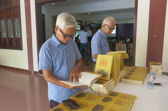 Những câu chuyện về Huế