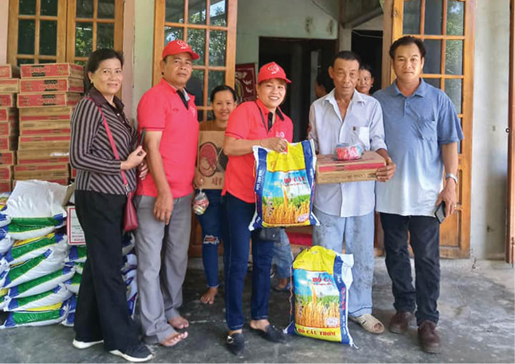 Tình thương nơi vùng cát trắng