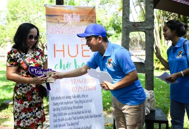 Tặng quà kích cầu du khách ghé thăm Huế