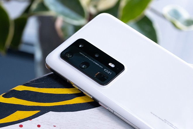 iPhone sẽ có máy ảnh tele kính tiềm vọng vào năm 2022