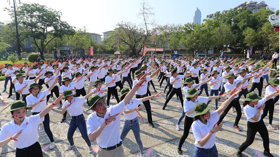 Tuyển 200 tình nguyện viên Festival Huế 2020