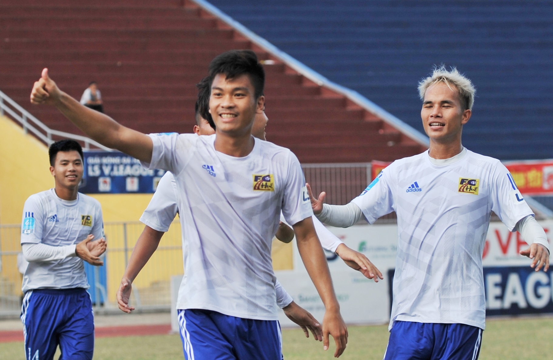 Trận hòa đáng tiếc trên sân PVF