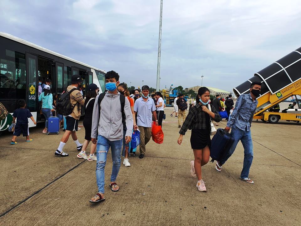 Nhiều gia đình hủy các chuyến đi chơi xa