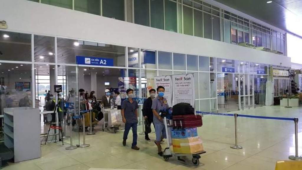 Kích hoạt máy đo thân nhiệt từ xa ở Cảng hàng không quốc tế Phú Bài