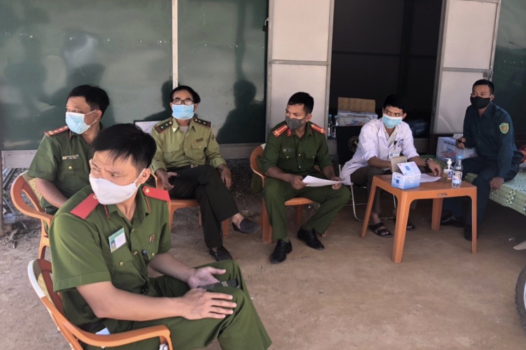 Nam Đông Triển khai chốt chặn kiểm soát dịch tại cao tốc La Sơn - Túy Loan