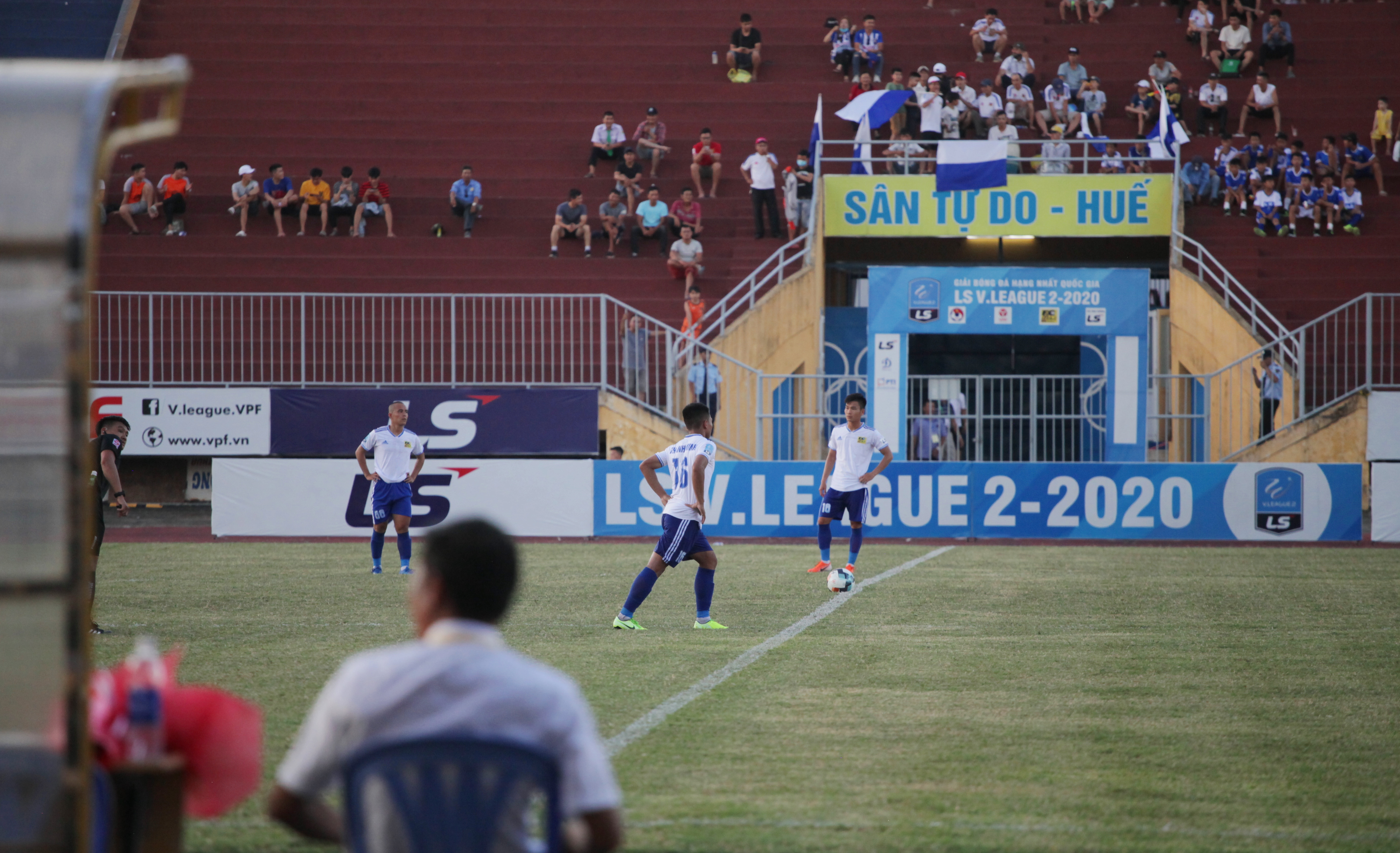 Thành viên U11  U13 tự giác cách ly sau khi hoàn tất loạt trận vòng bảng ở Đà Nẵng