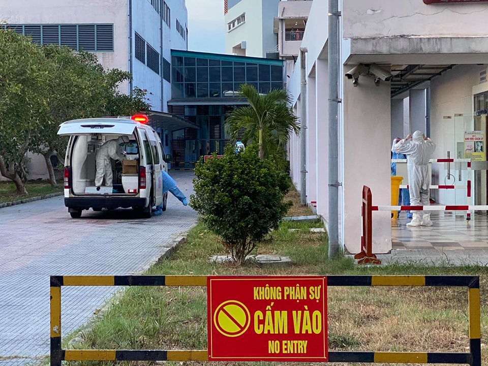 Bệnh viện Trung ương Huế tiếp nhận 11 trường hợp nhiễm COVID-19