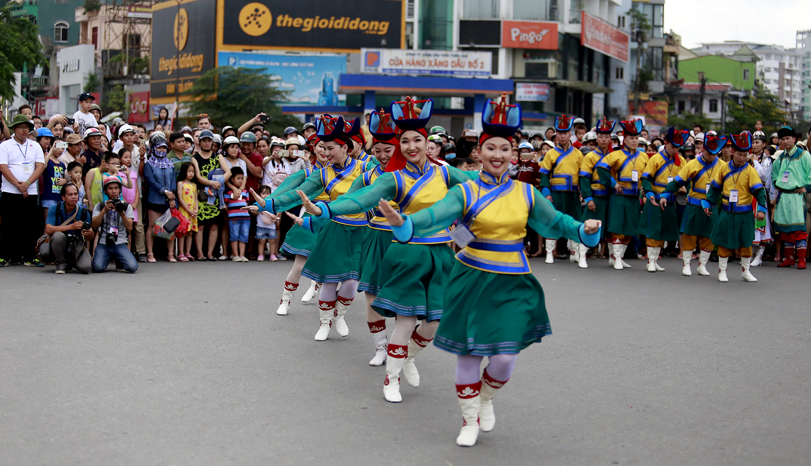 Festival Hue pushed back to next year