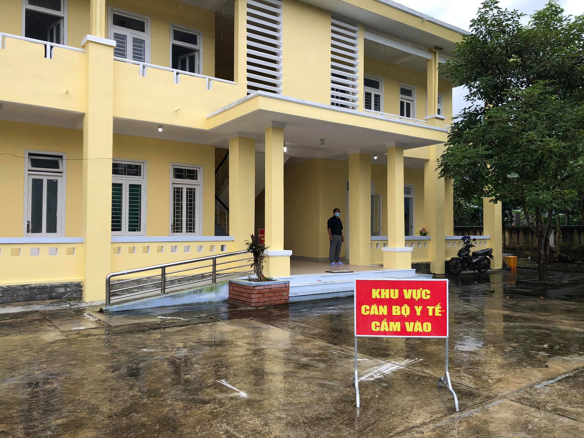 A Lưới triển khai thêm 2 khu cách ly tập trung