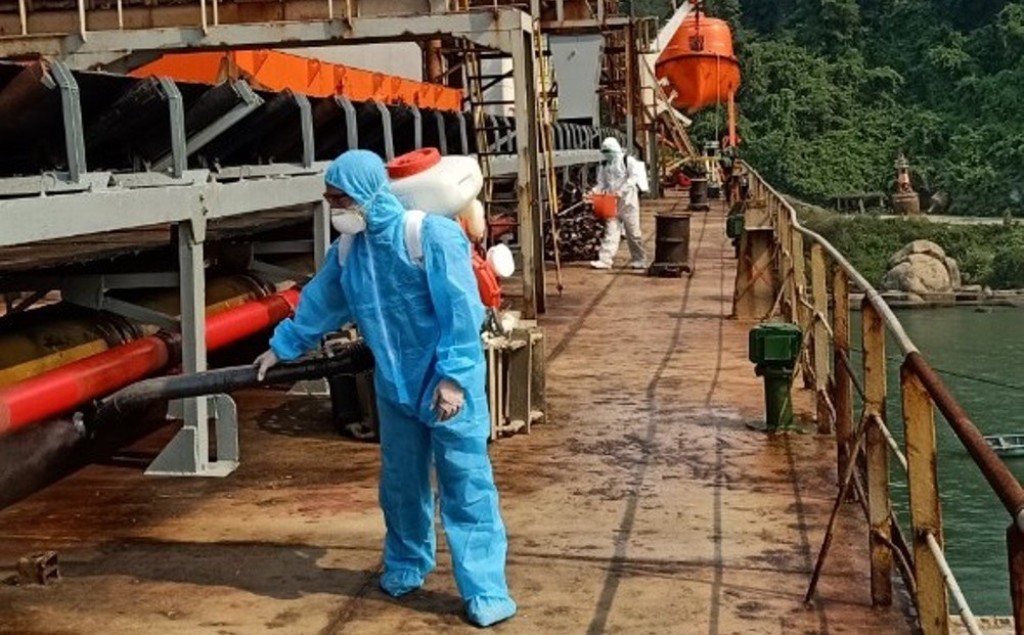 Cảng HKQT Phú Bài Lượng khách đi và đến giảm gần 50