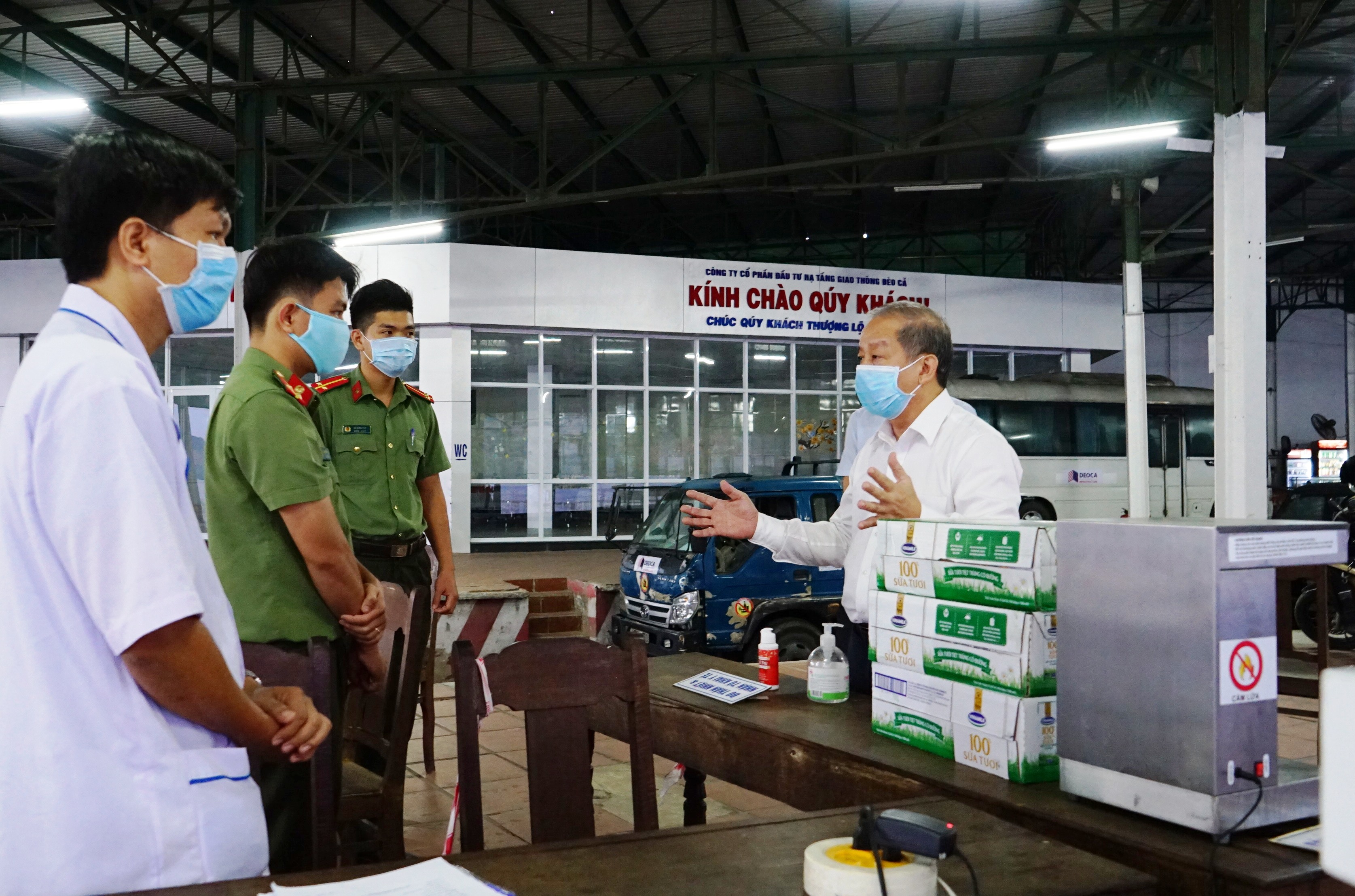 Kiềm chế, kiểm soát mức độ lây nhiễm ở mức thấp nhất