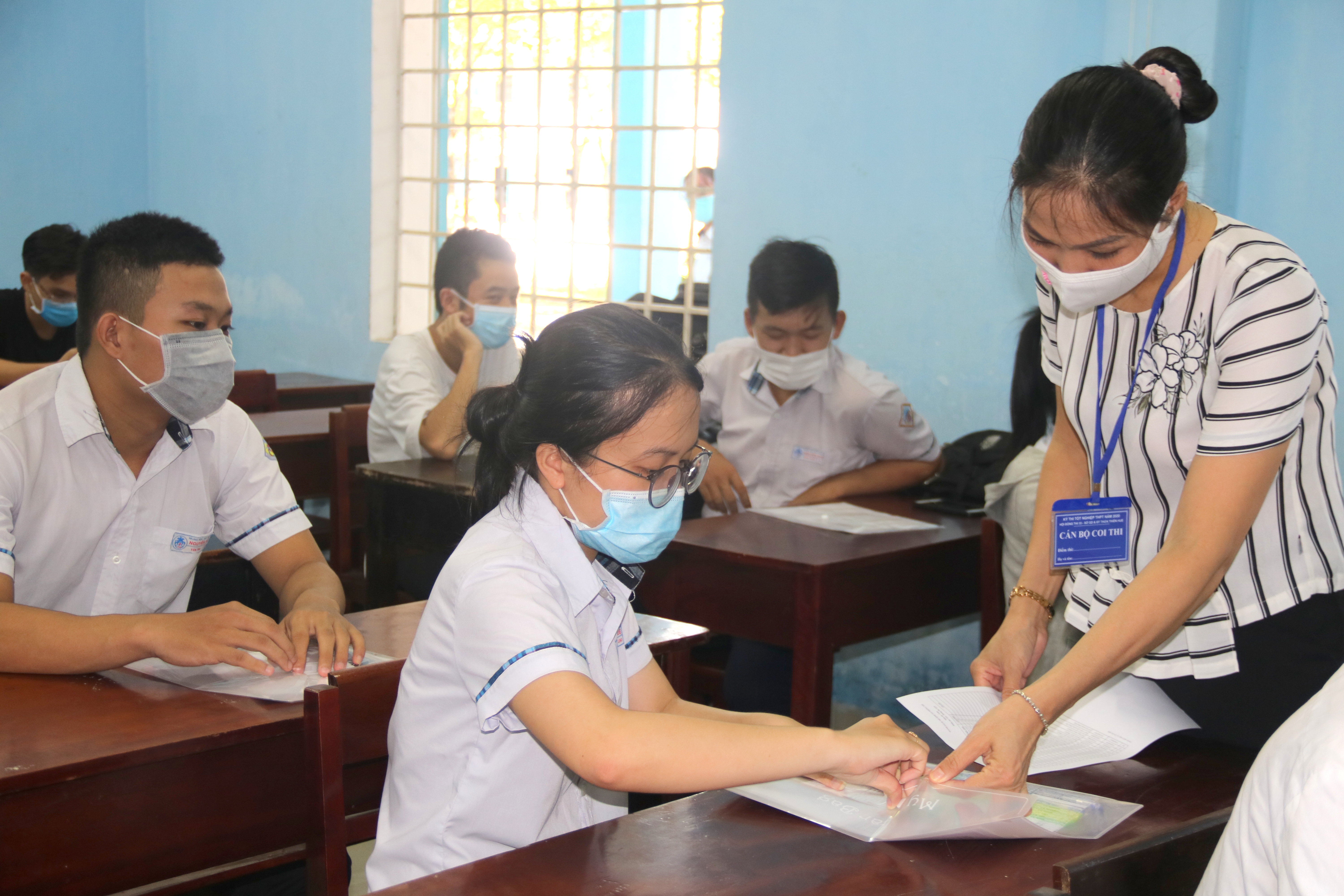 Hơn 12 000 thí sinh làm thủ tục thi tốt nghiệp THPT 2020