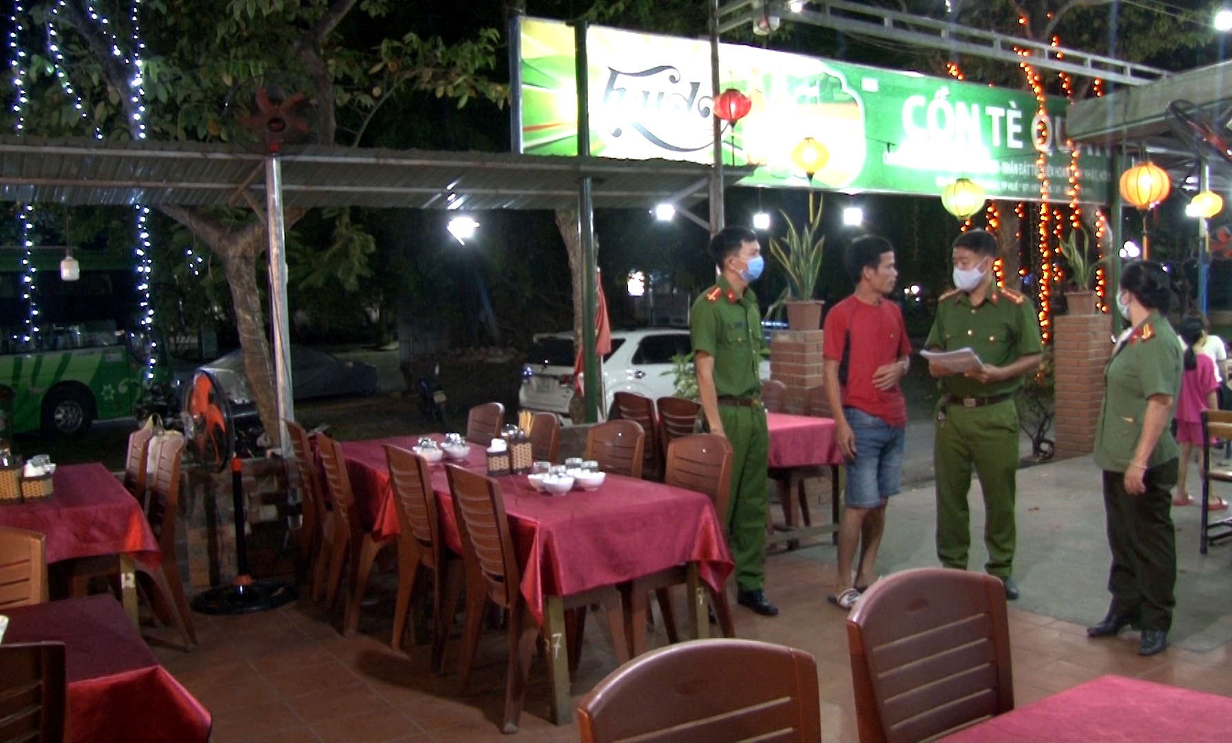 Lập các tổ công tác kiểm tra, nhắc nhở, xử lý sai phạm trong phòng, chống dịch COVID – 19