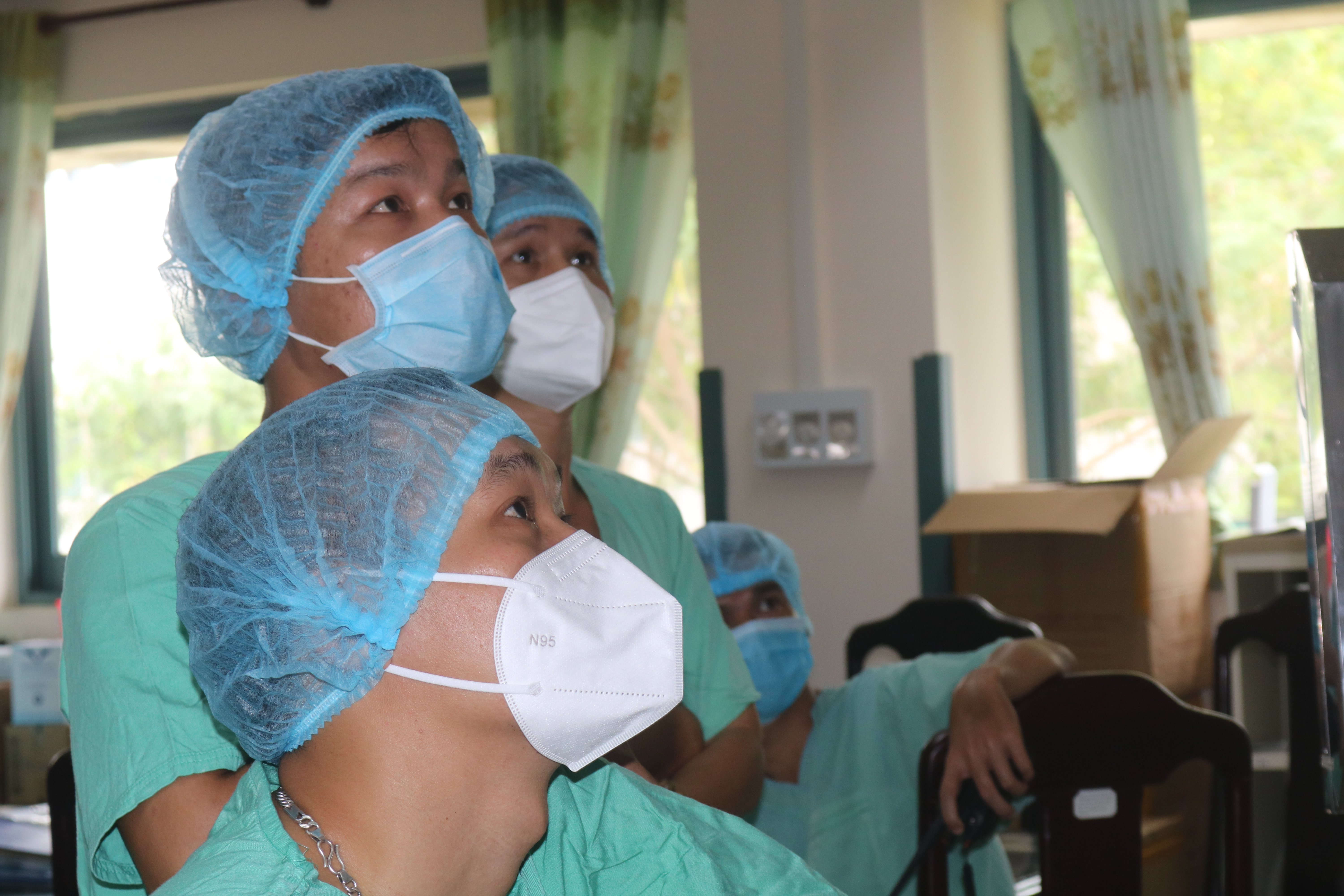 Hết dịch anh về