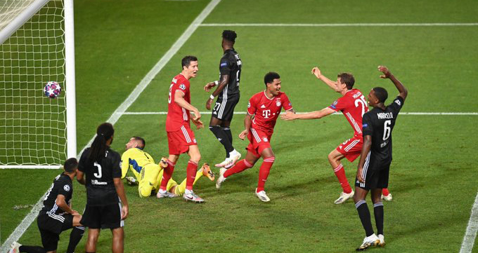 Toàn diệt Lyon, Bayern hẹn PSG tại chung kết