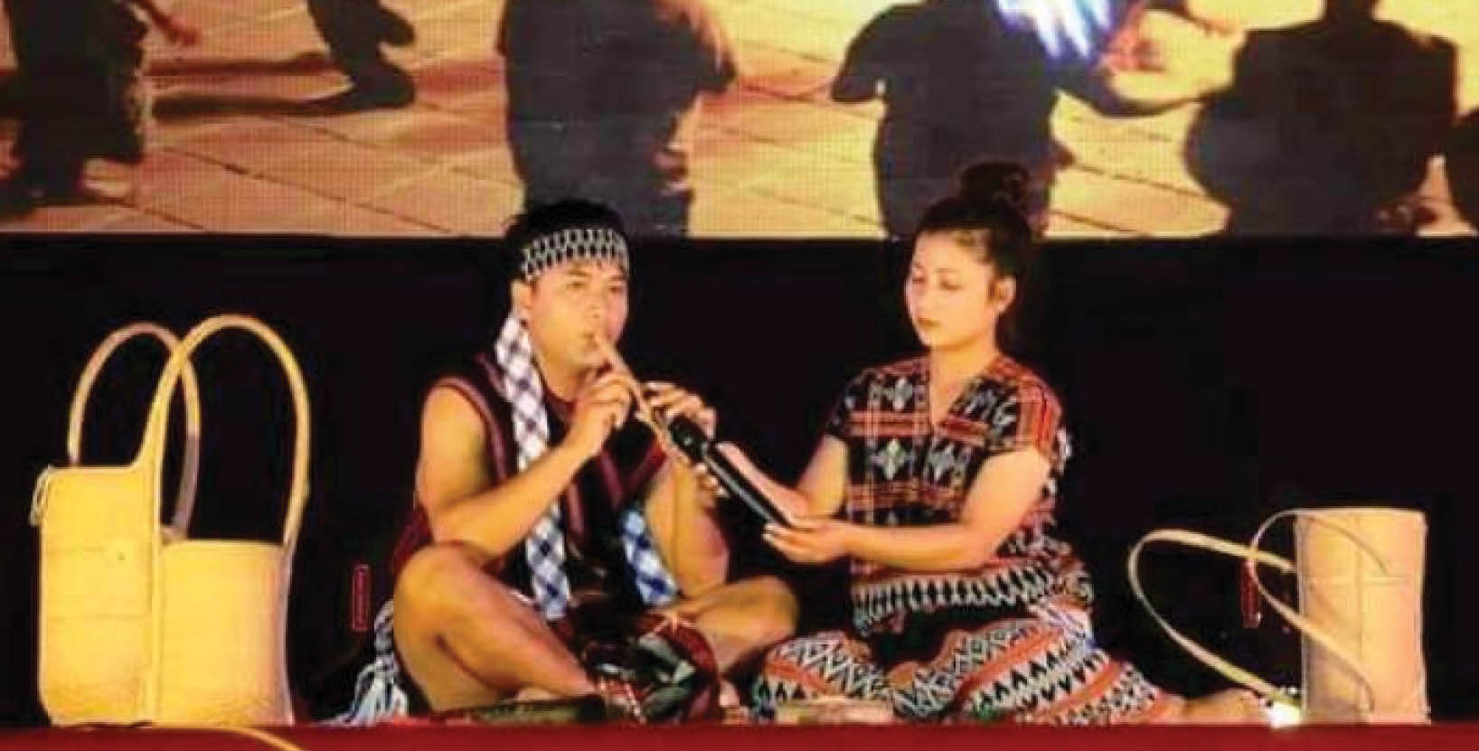 Gửi đam mê vào âm nhạc dân gian