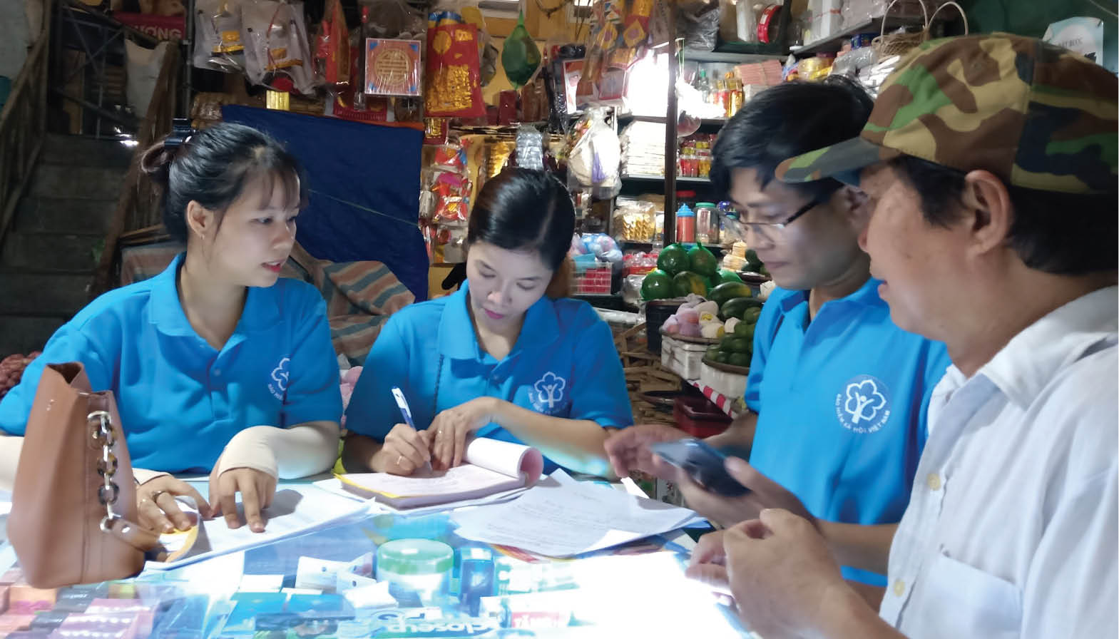 Băn khoăn chế độ bảo hiểm xã hội trong dịch COVID-19
