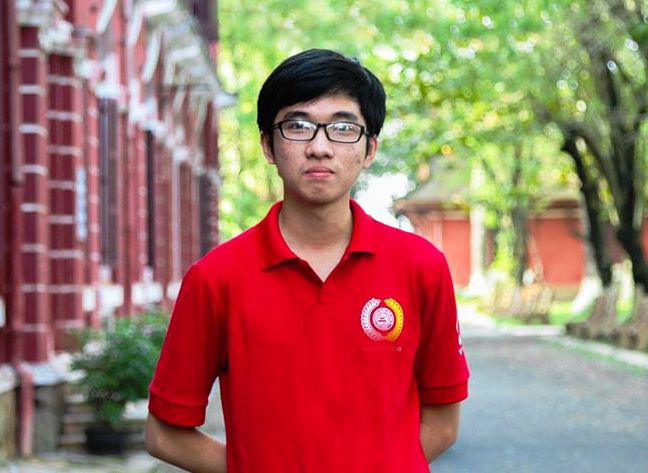 Student of Quoc Hoc High School wins gold medal at International Biology Olympiad 2020