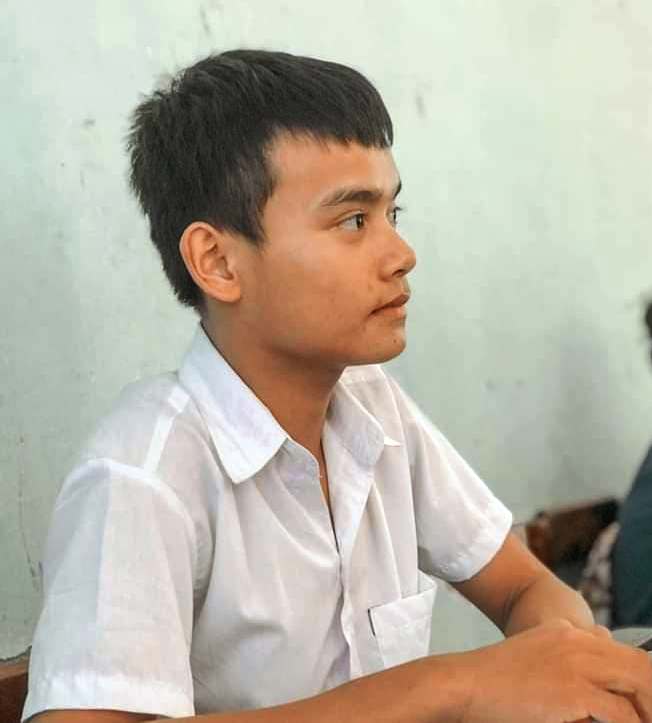 Bất ngờ với nam sinh có điểm môn văn 9,75