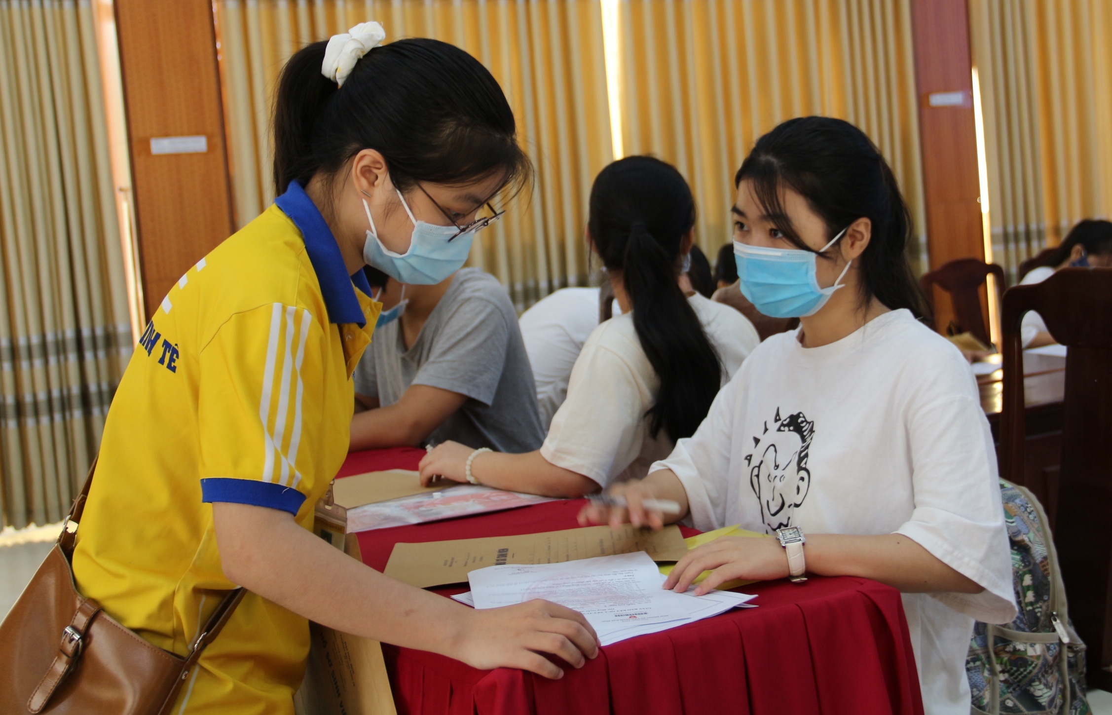 Thí sinh từ vùng dịch được hướng dẫn nhập học trực tuyến