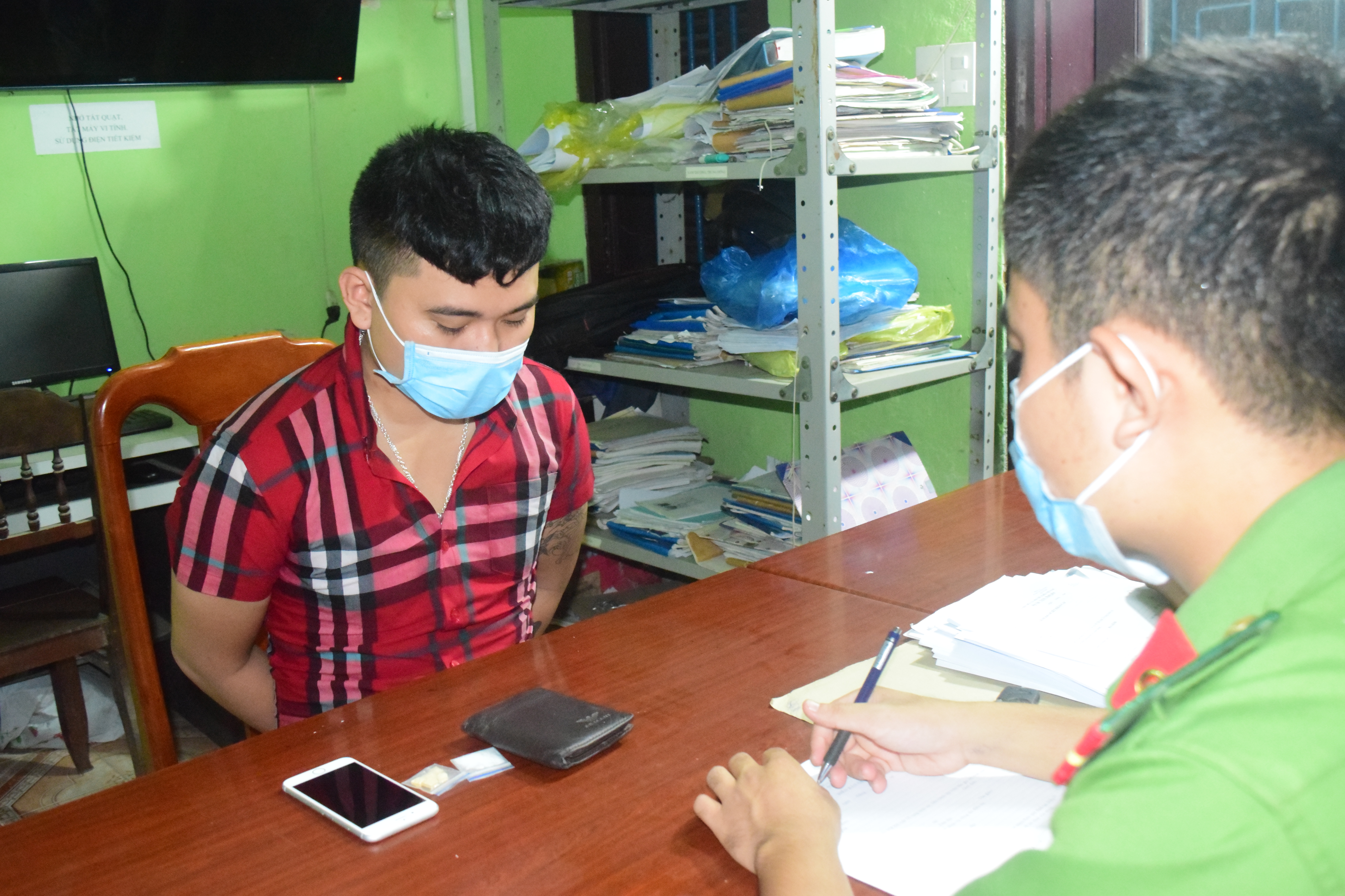 Tàng trữ ma túy trong nhà nghỉ