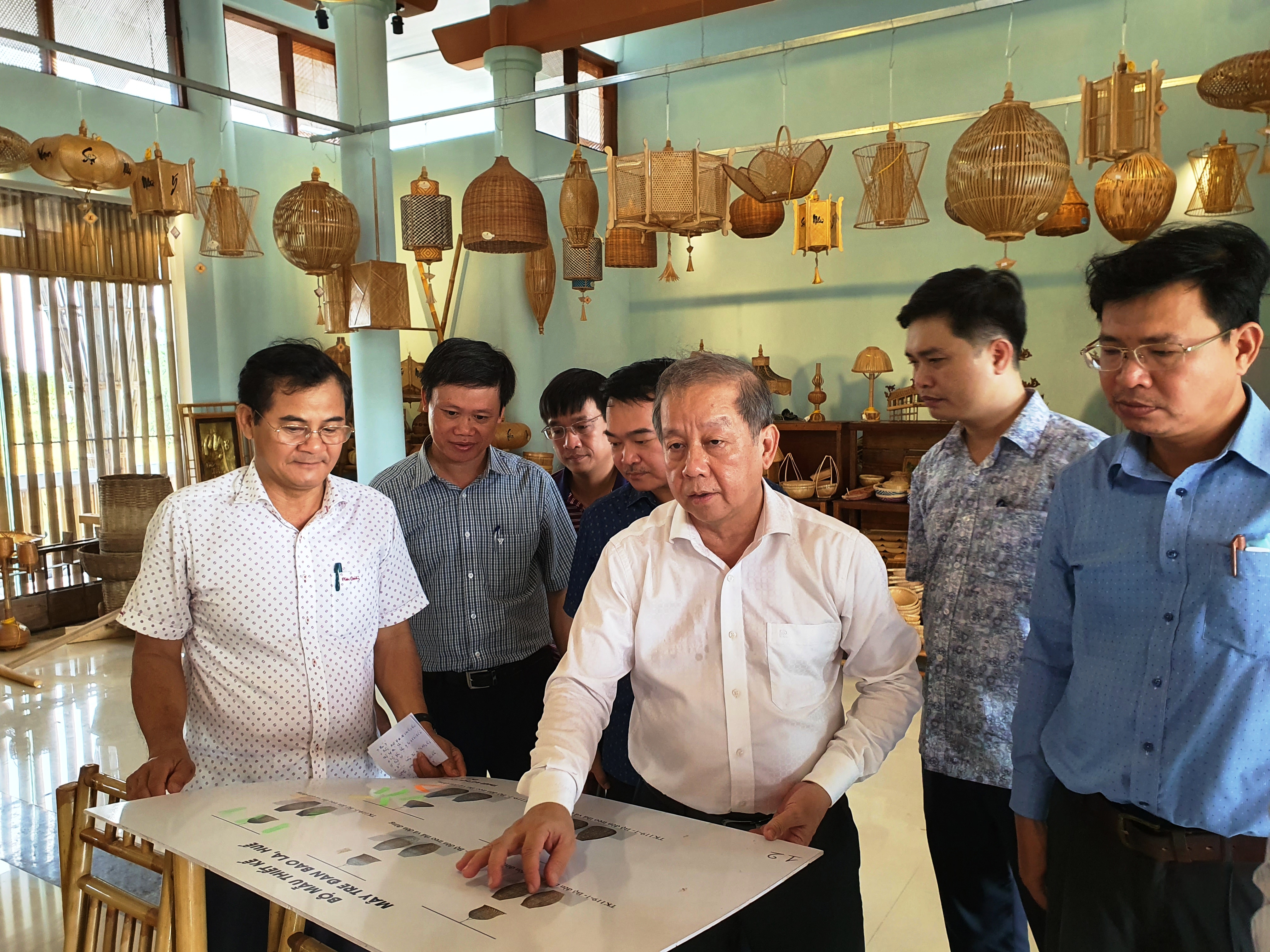 Xây dựng phương án phù hợp để sống chung với dịch an toàn